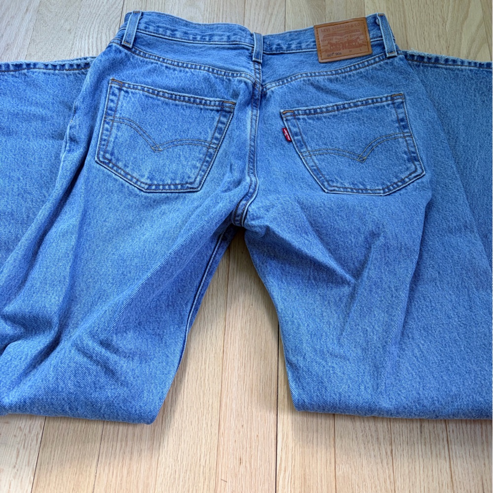 Levi’s 501 90s Women’s Jeans Size 26 Light Wash Straight Leg A1959 - Picture 4 of 5